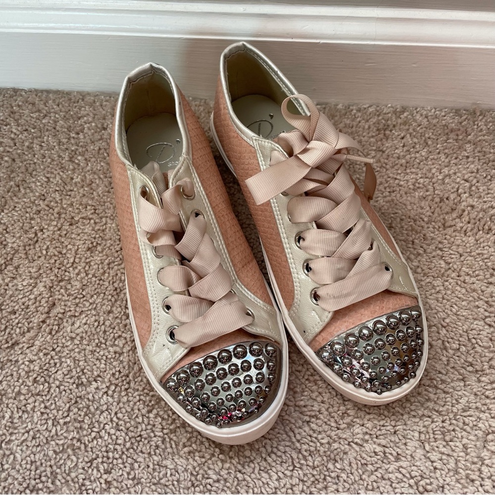 Women’s Bling Sneakers!